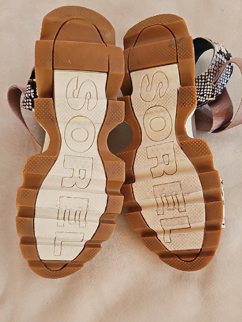 Sorel Women's Snake-Print Platform Sandals in Beige and Black - Picture 15 of 16
